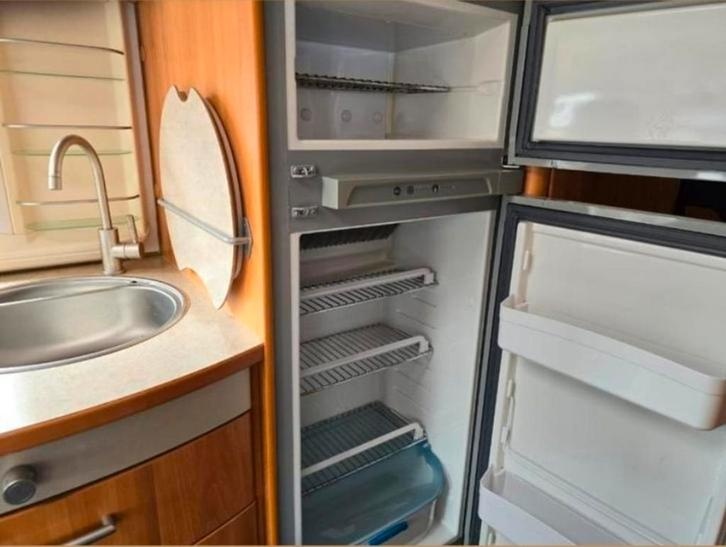 2002 Hymer b644 photo 10