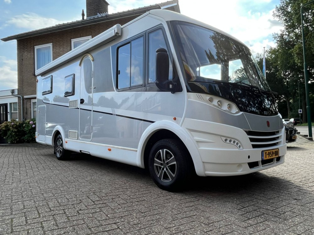 2013 Dethleffs Globebus I 004 photo 10
