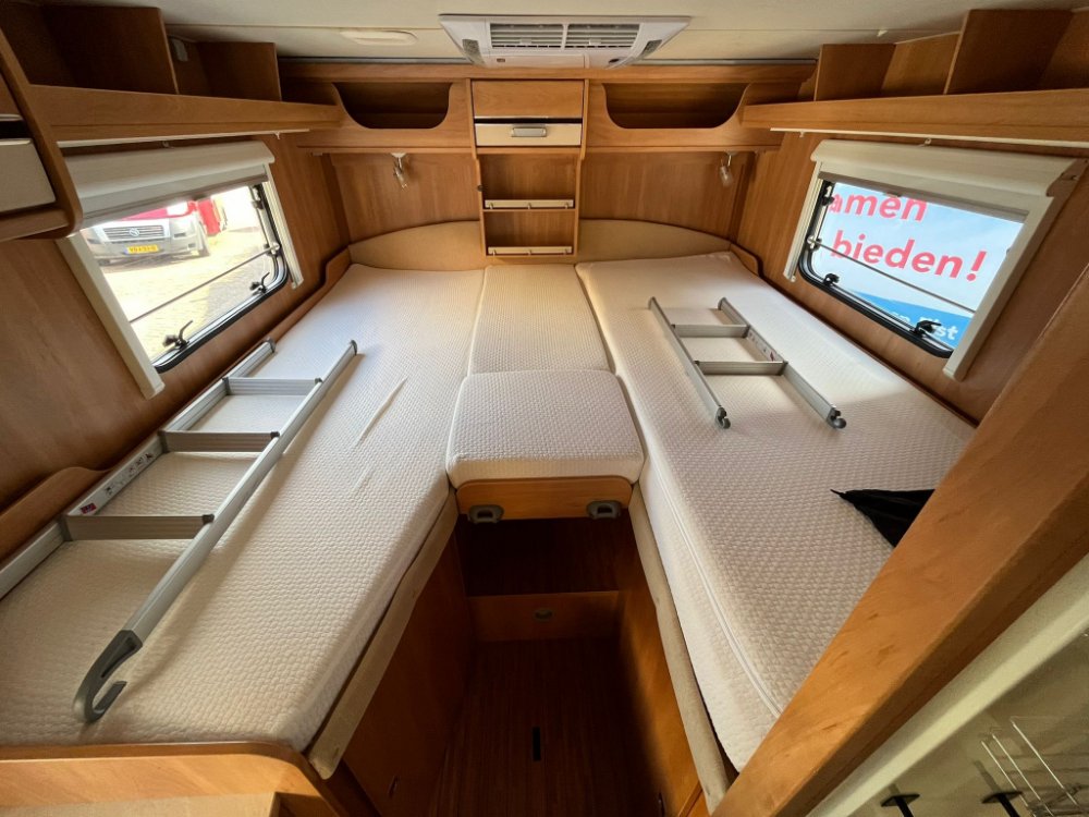 2013 Dethleffs Globebus I 004 photo 9