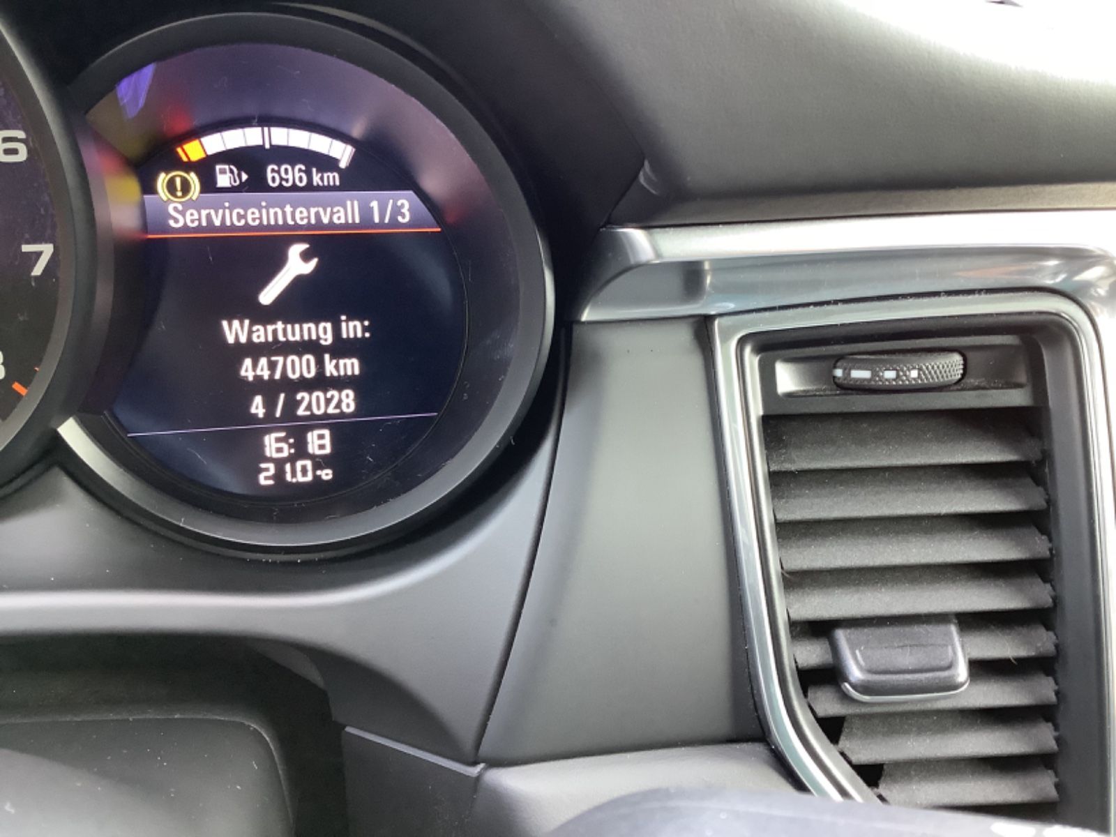 2018 Porsche Macan photo 5