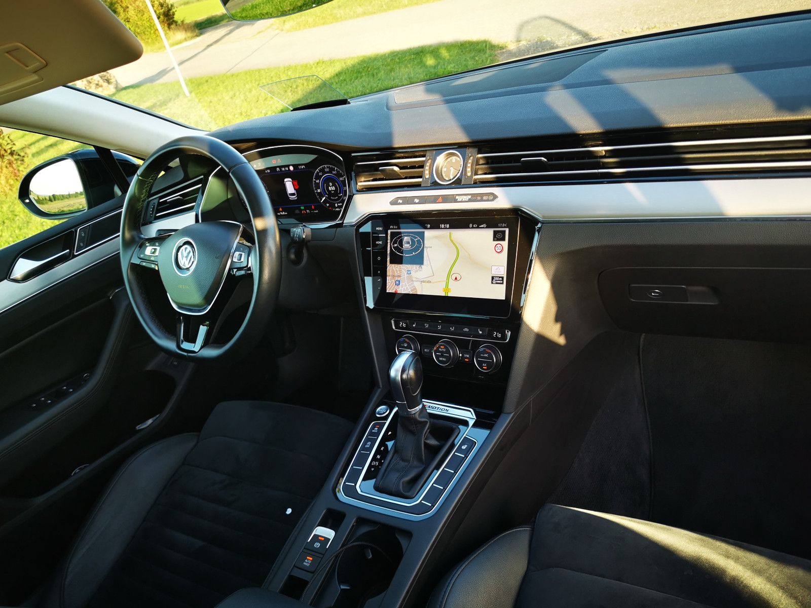 2018 Volkswagen Passat Variant 2.0 TDI SCR photo 2