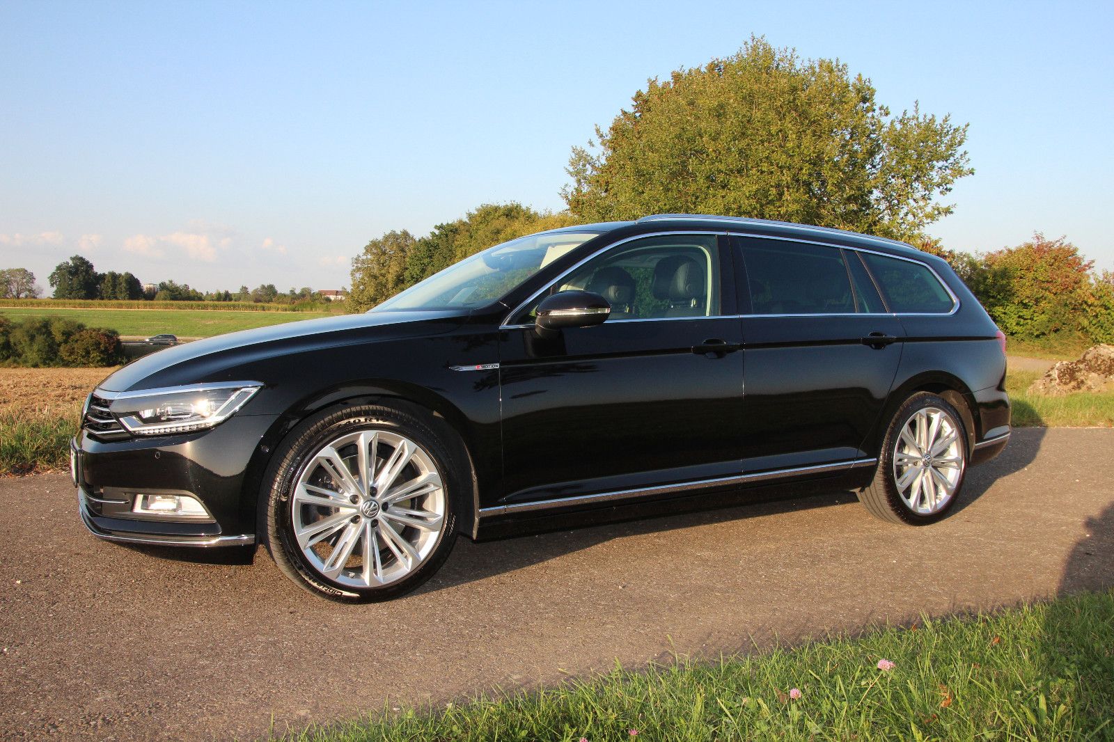 2018 Volkswagen Passat Variant 2.0 TDI SCR photo 6