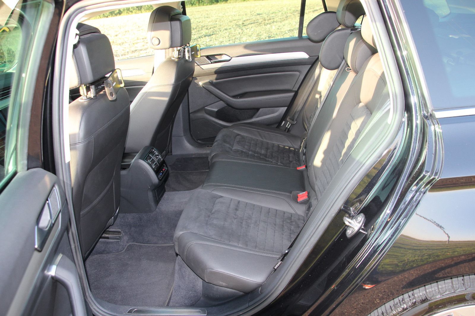 2018 Volkswagen Passat Variant 2.0 TDI SCR photo 8