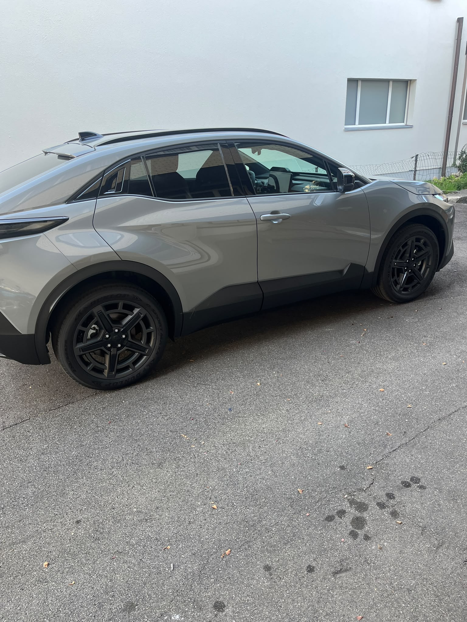 2026 Subaru Uncharted eV Classic AWD photo 3