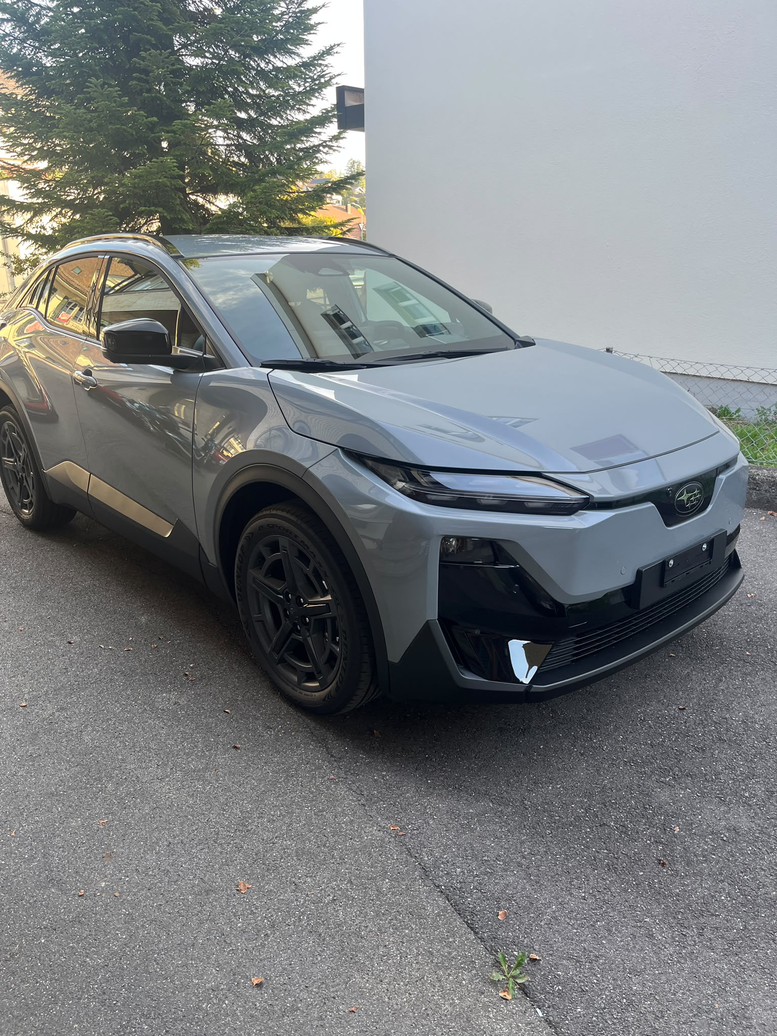 2026 Subaru Uncharted eV Classic AWD photo 4