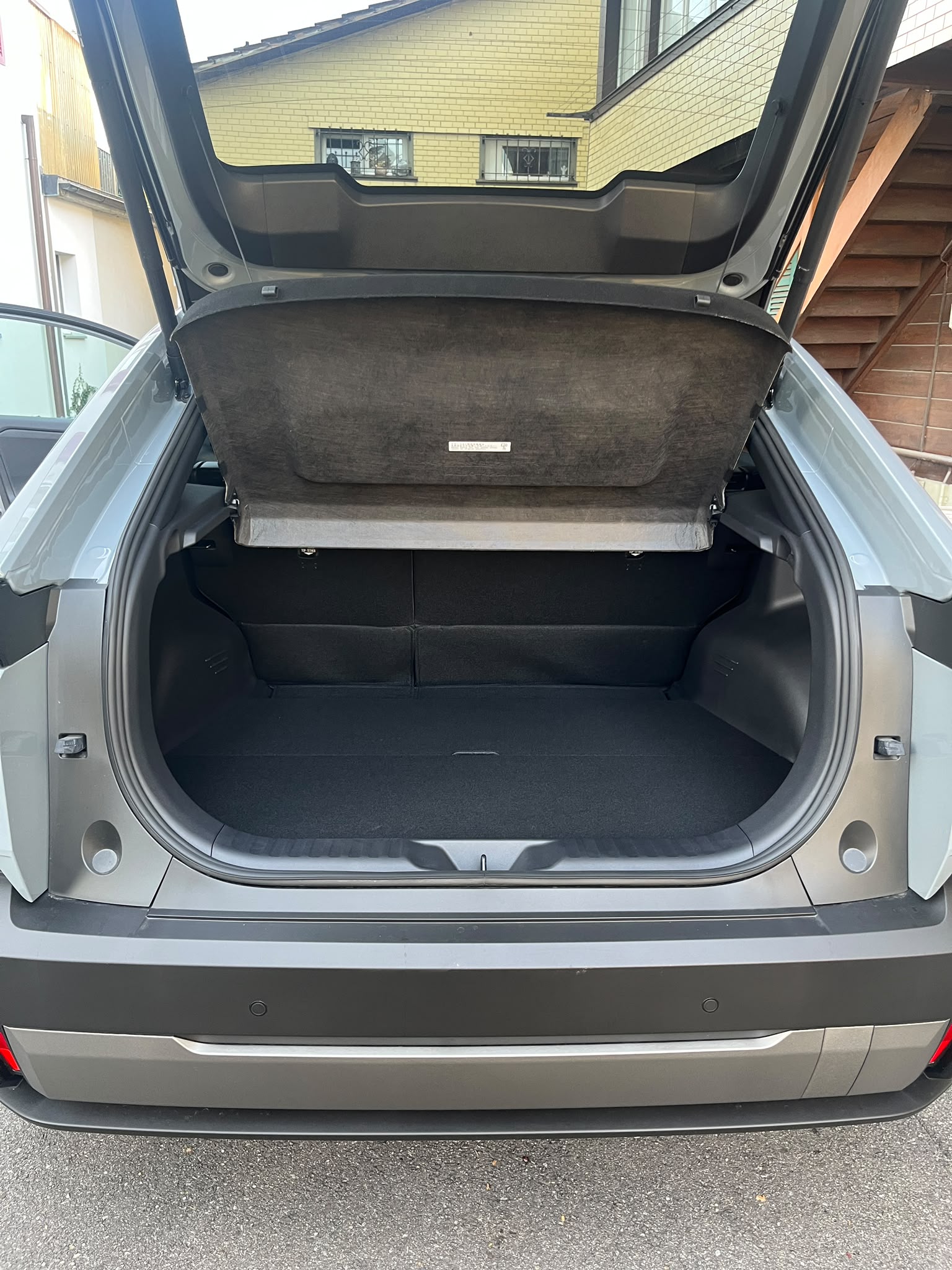 2026 Subaru Uncharted eV Classic AWD photo 9