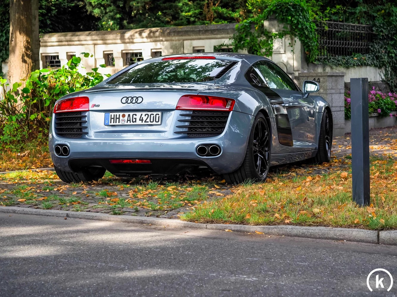 Audi R8 4.2 V8 Coupé Jet Blue photo 5