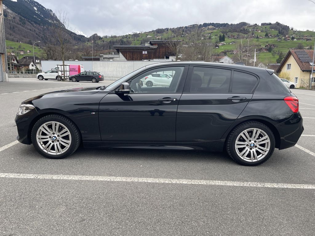 BMW 120d xDrive photo 2