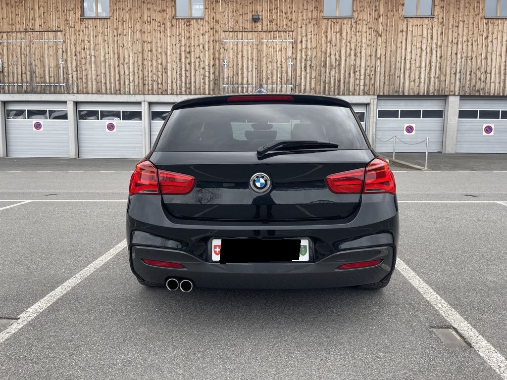 BMW 120d xDrive photo 5