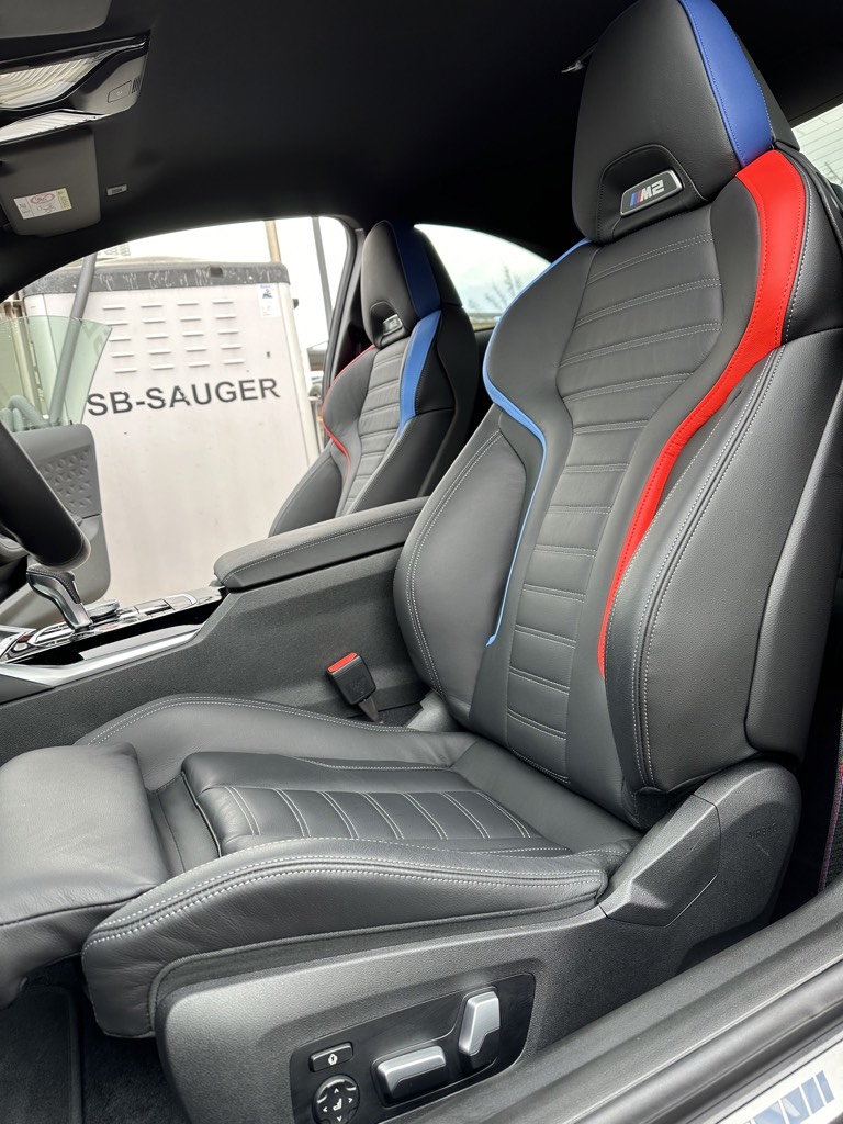 BMW M2 G87 Coupe photo 4