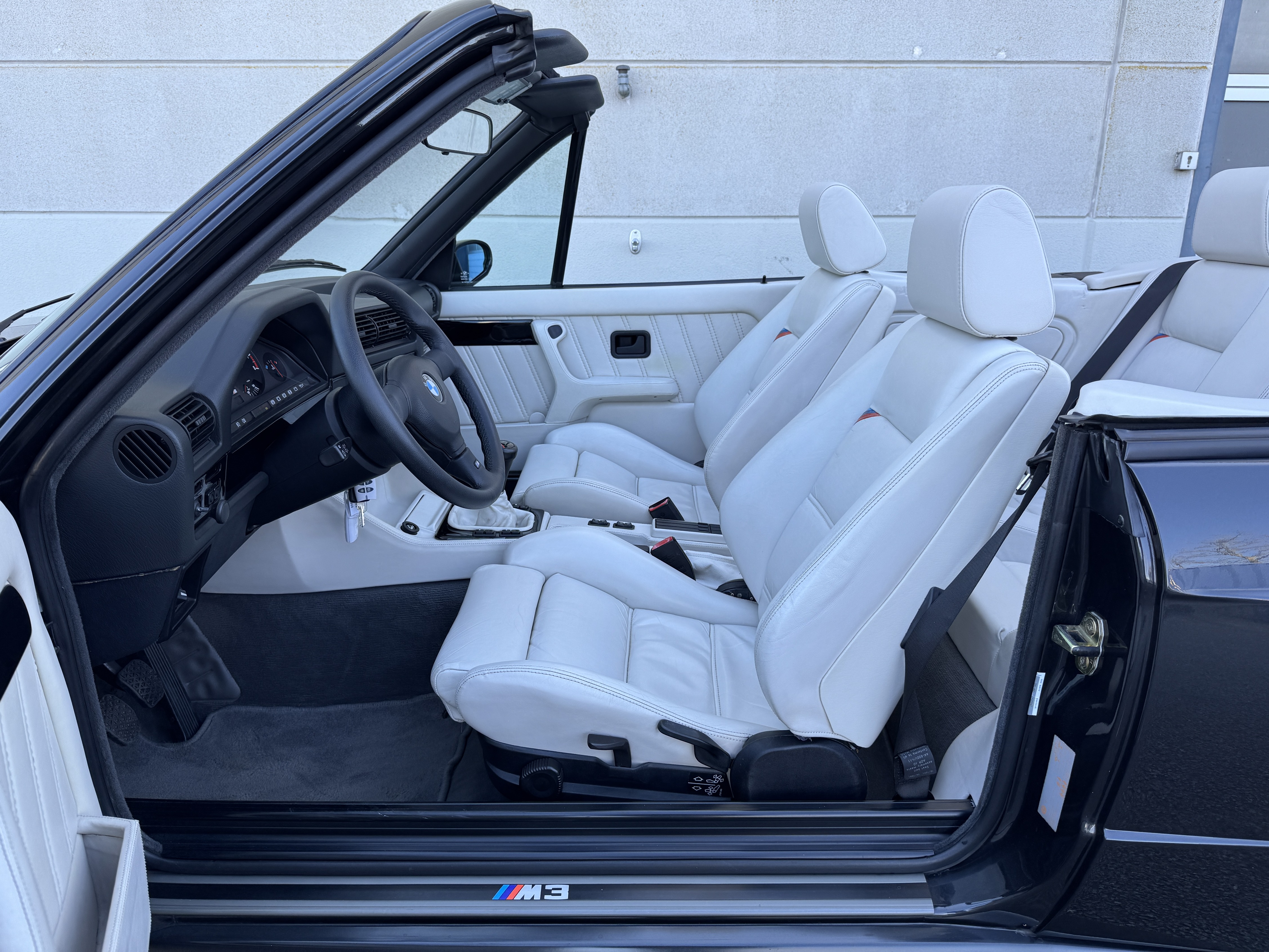 BMW M3 Cabrio E30 (BMW M3 E30 Cabrio) photo 17