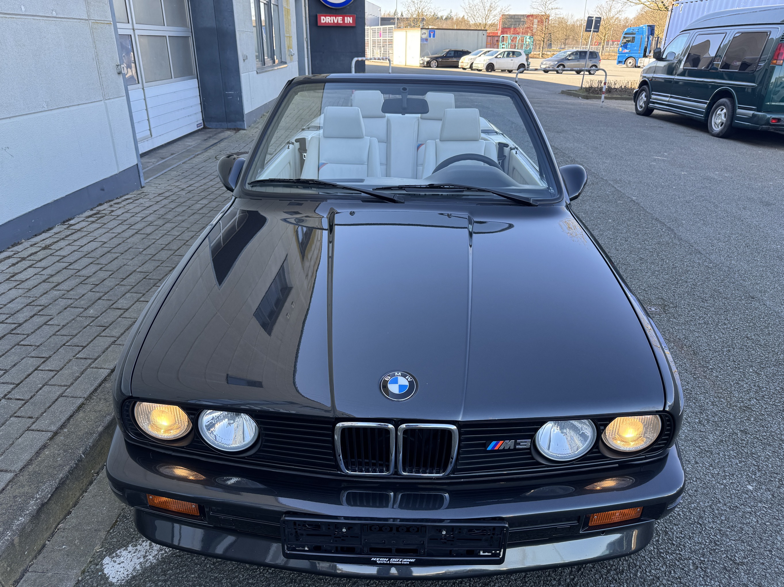 BMW M3 Cabrio E30 (BMW M3 E30 Cabrio) photo 4