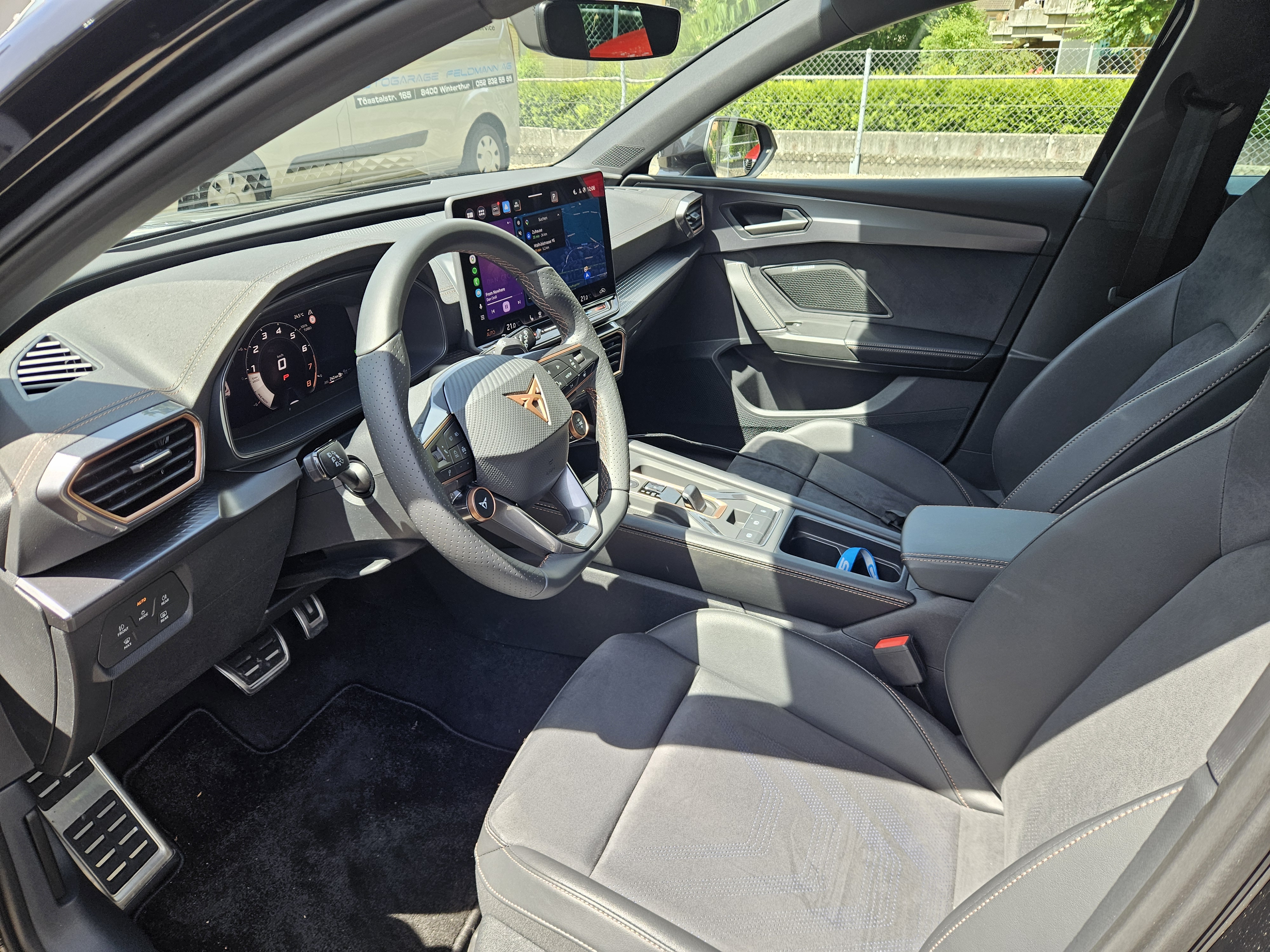CUPRA Leon 2.0 TSI 300 VZ DSG – Black photo 2