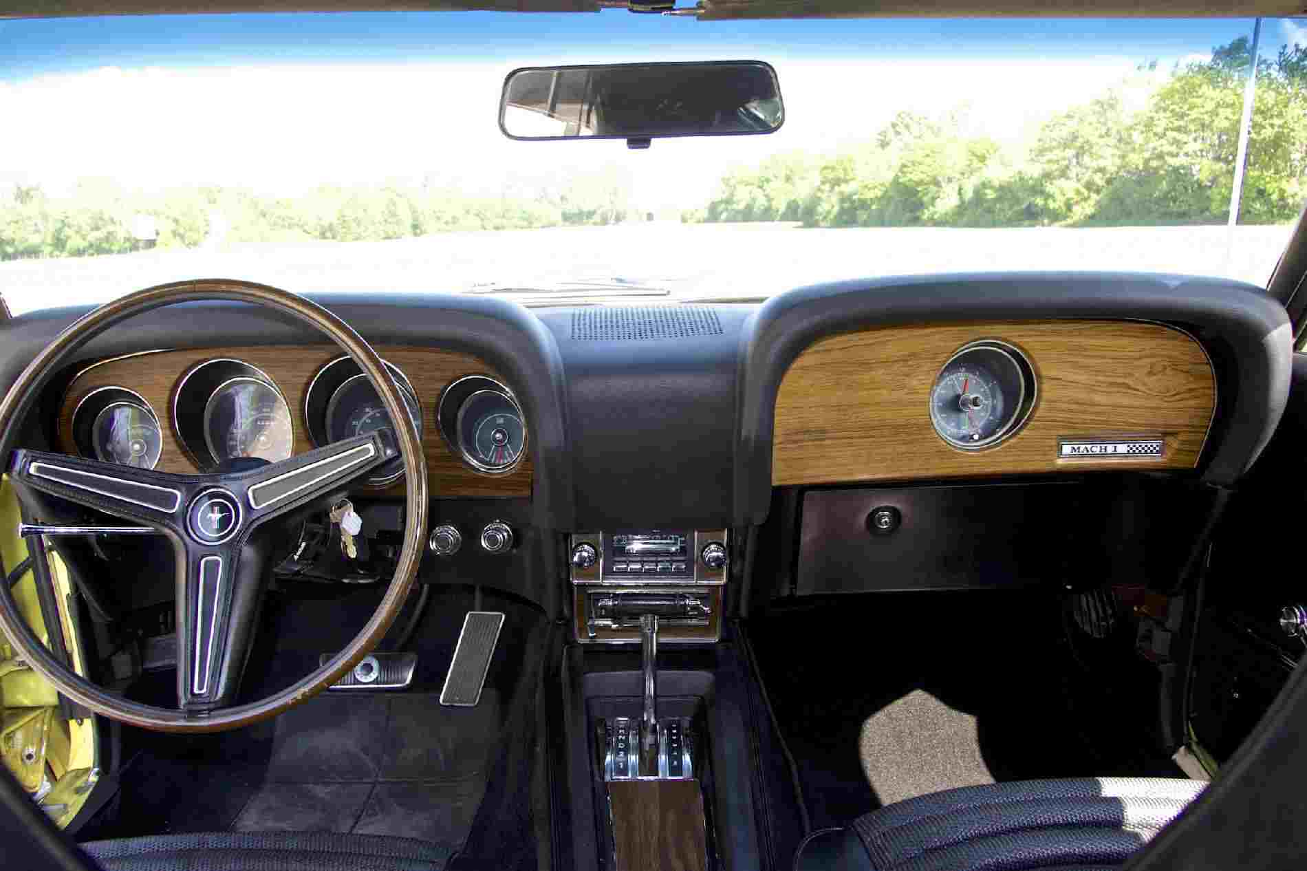 Ford Mustang Mach 1 M-Code Fastback photo 12