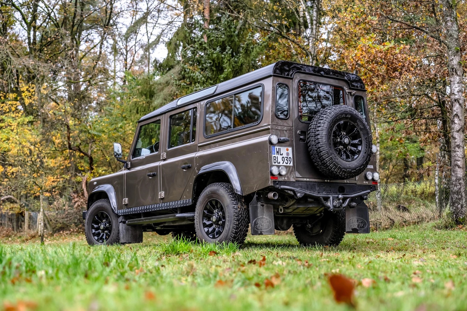Land Rover Defender 110 Rough II Limited Edition photo 8