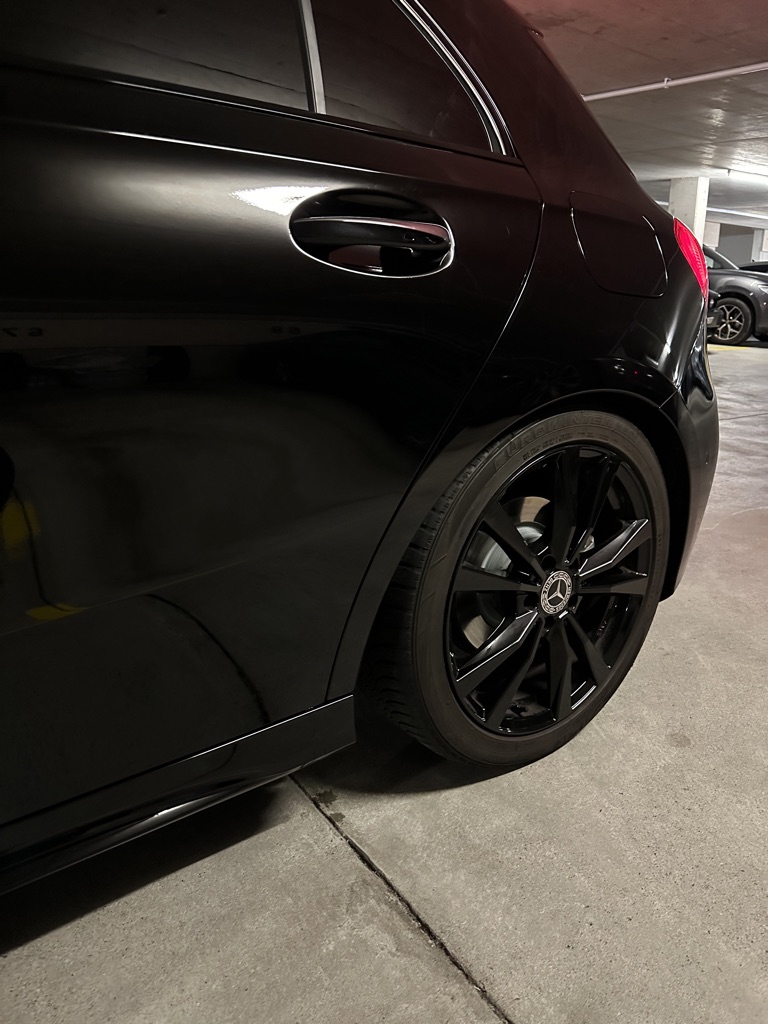 Mercedes A250 AMG Line photo 2
