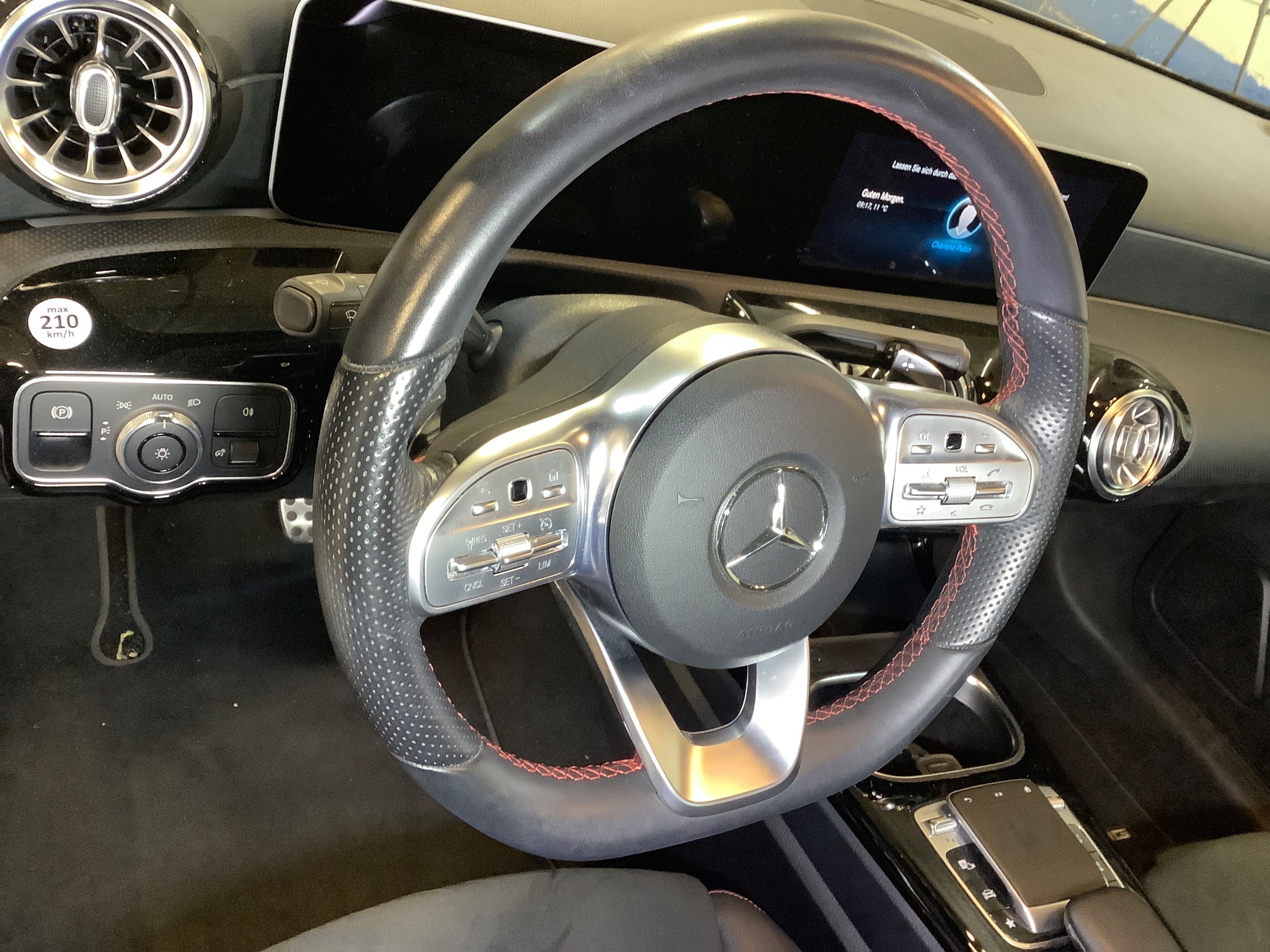 Mercedes-Benz A 200 AMG Line Sedan photo 29