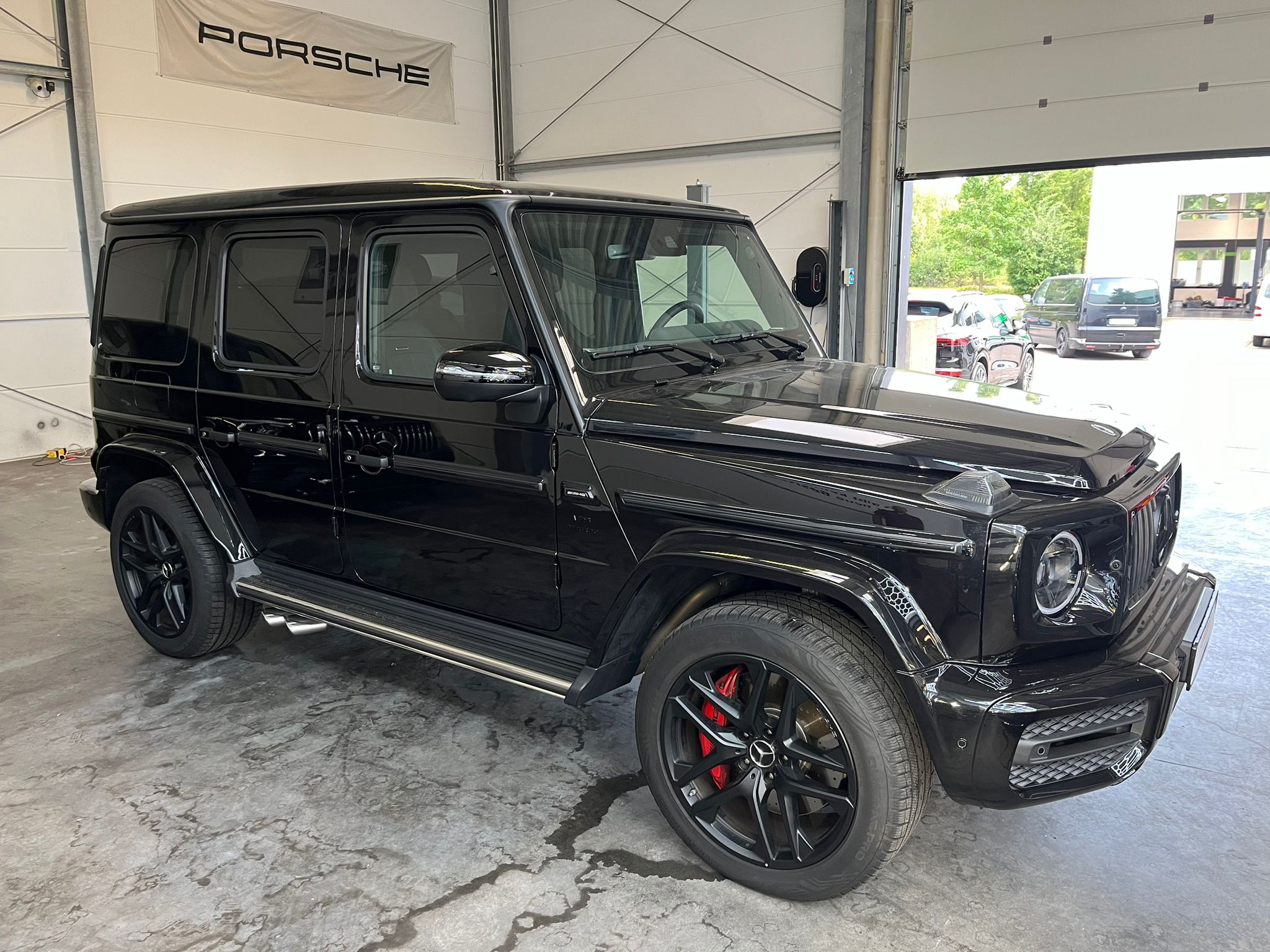 Mercedes-Benz G 63 AMG Night Package II photo 10