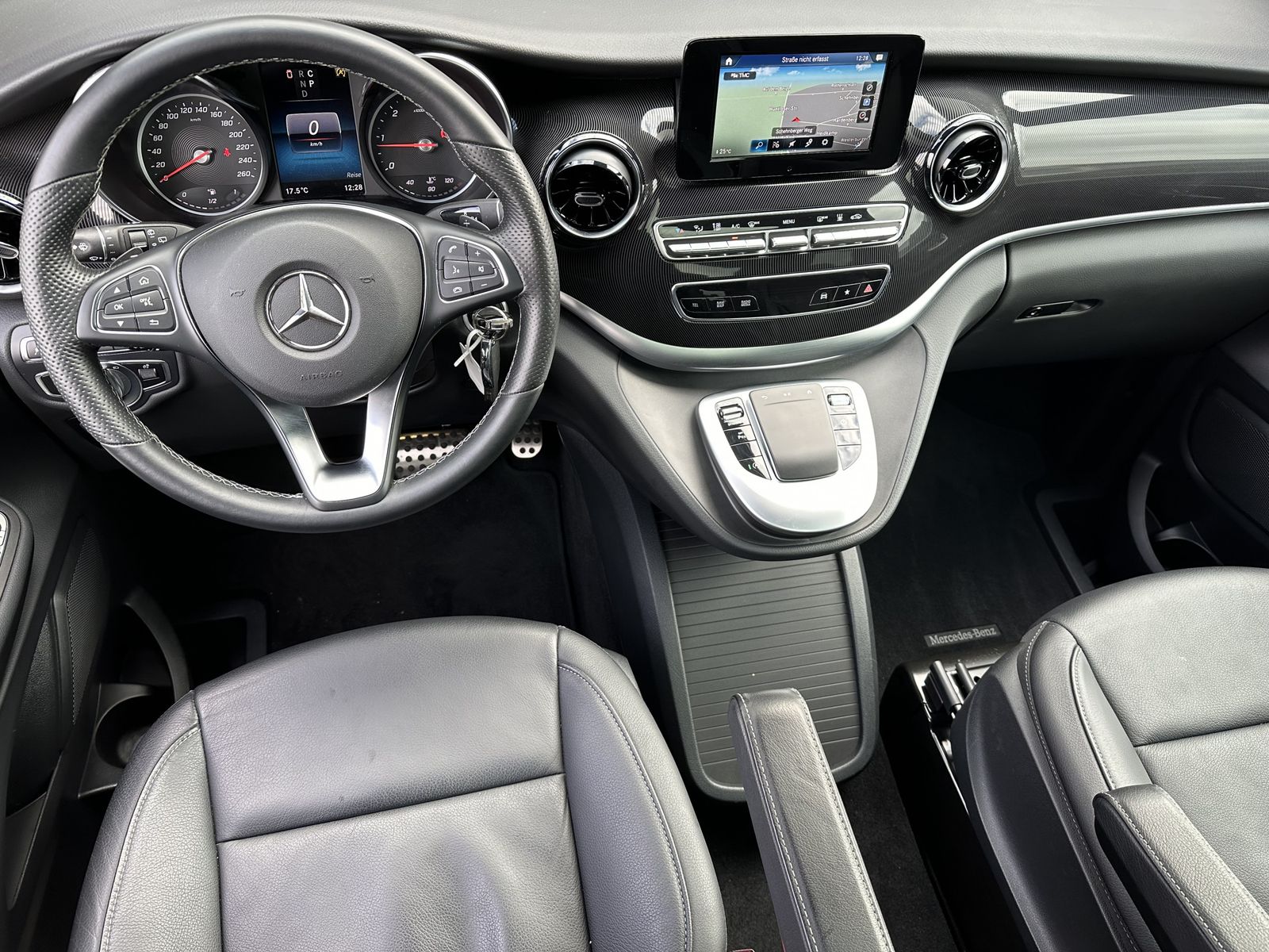 Mercedes-Benz V 300 d Long Sport Edition photo 13