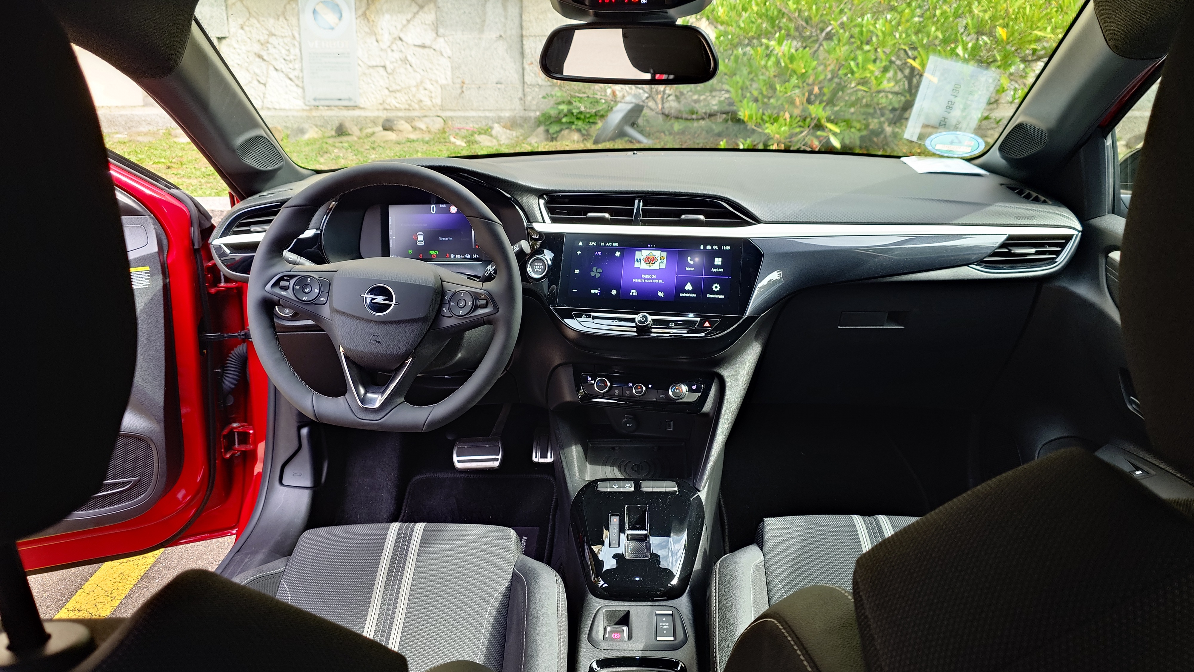 OPEL Corsa Electric GS – 156 PS photo 9