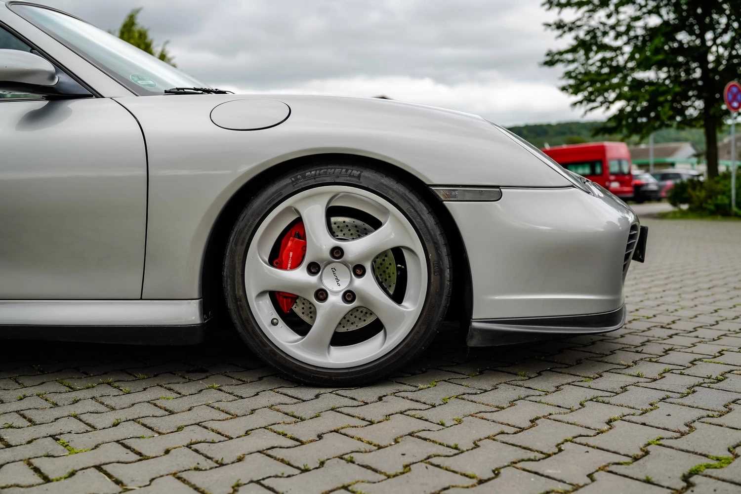 Porsche 996 Turbo - 2001 photo 69