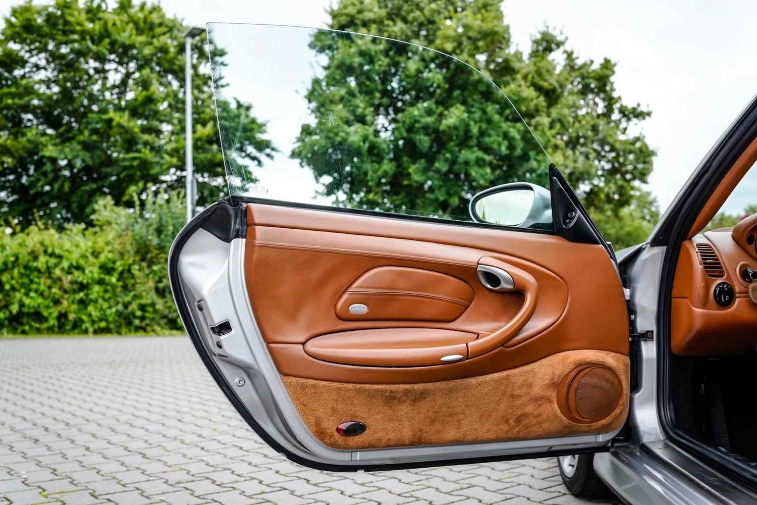 Porsche 996 Turbo - 2001 photo 13