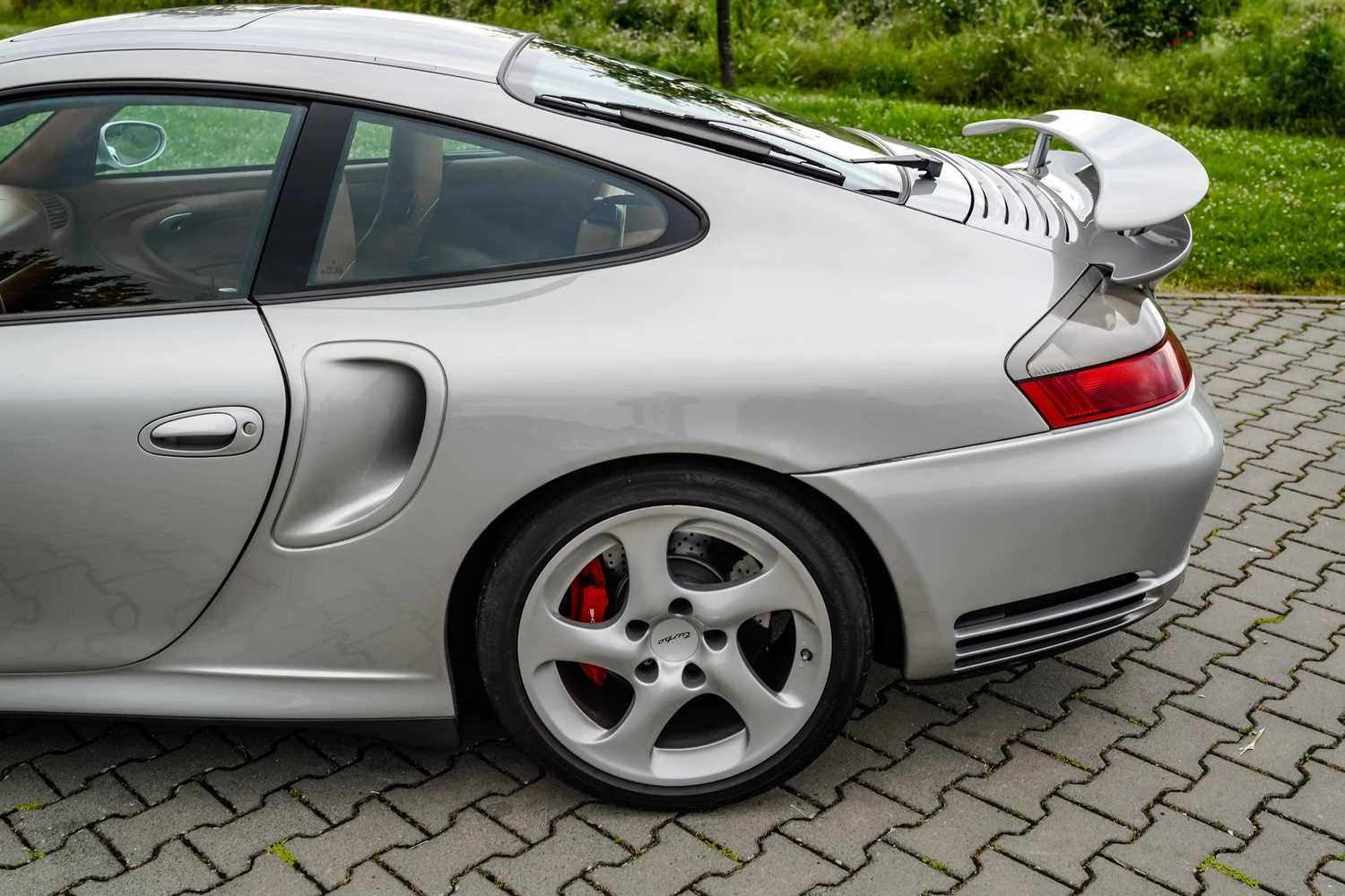 Porsche 996 Turbo - 2001 photo 86