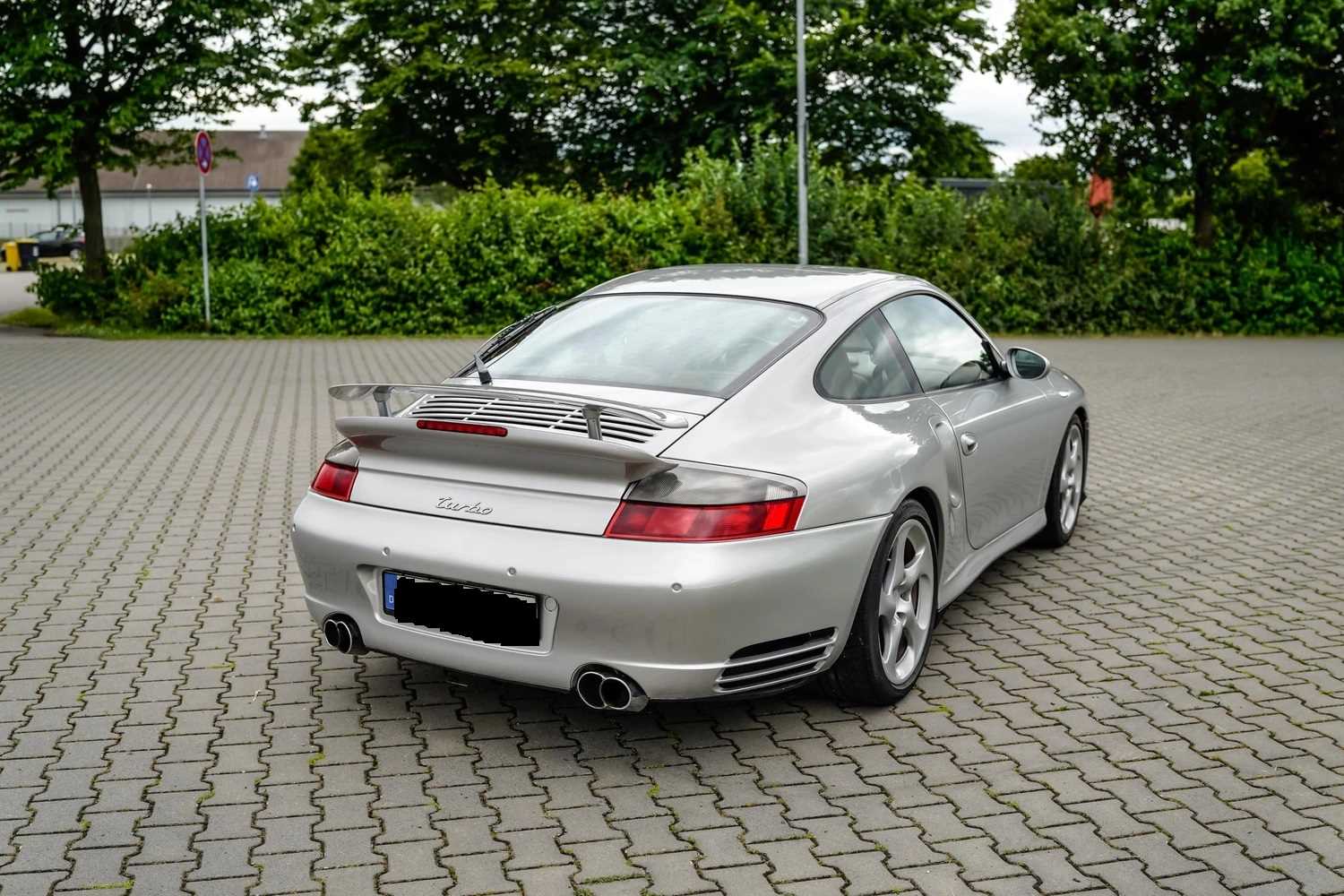 Porsche 996 Turbo - 2001 photo 34