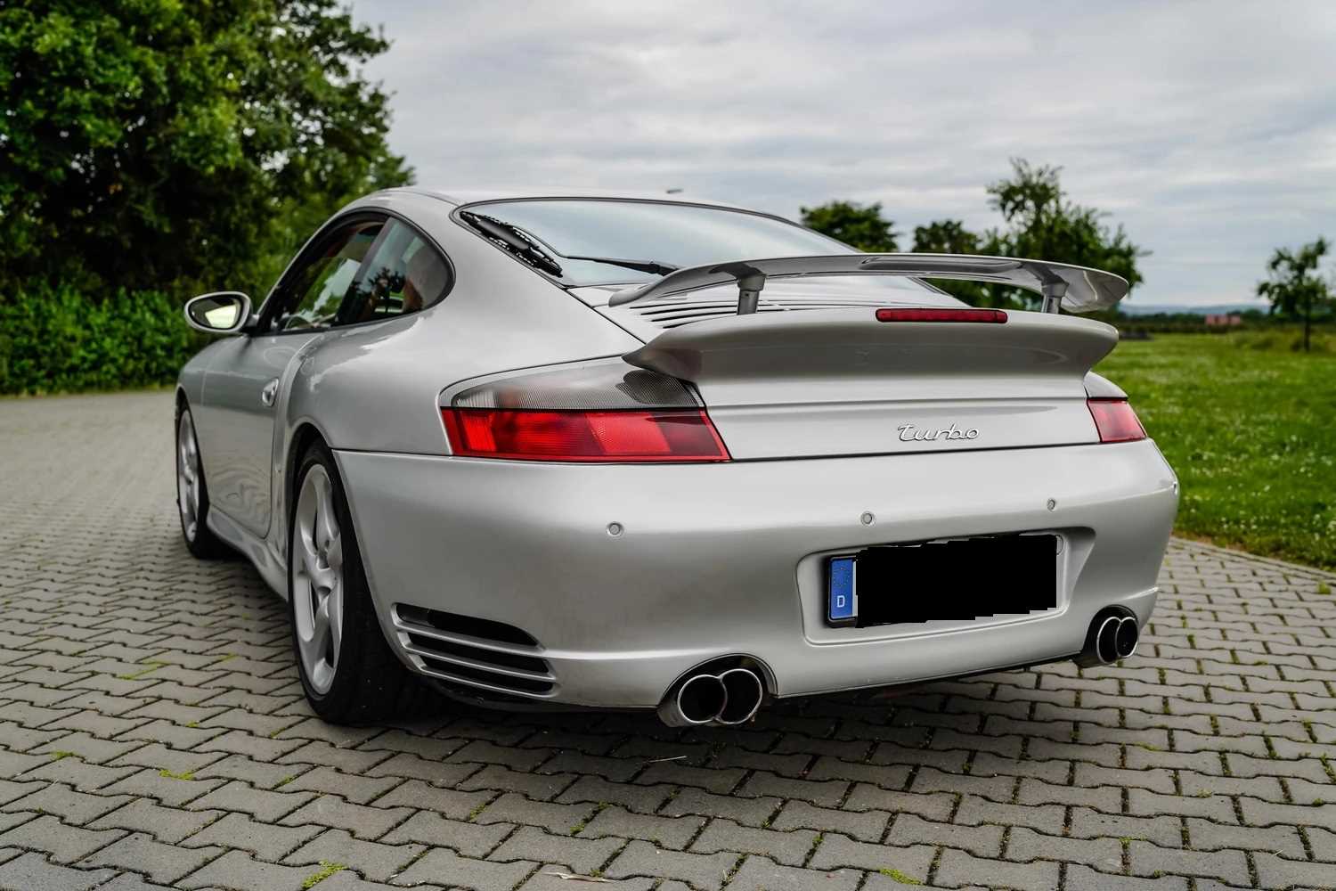 Porsche 996 Turbo - 2001 photo 8