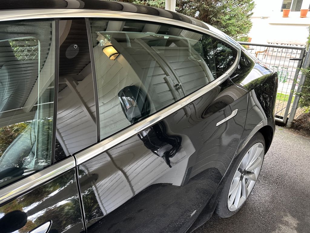 Tesla Model 3 Long Range Enhanced Autopilot photo 11