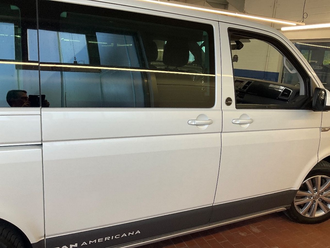 Volkswagen T6 Multivan 2.0 TDI PanAmericana photo 4