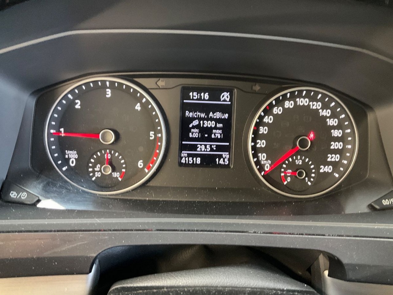 Volkswagen T6 Multivan 2.0 TDI PanAmericana photo 8