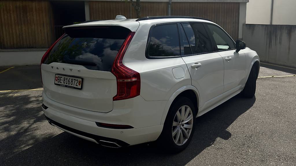 Volvo XC90 2.0 B5 MH R-Design 7P AWD photo 2