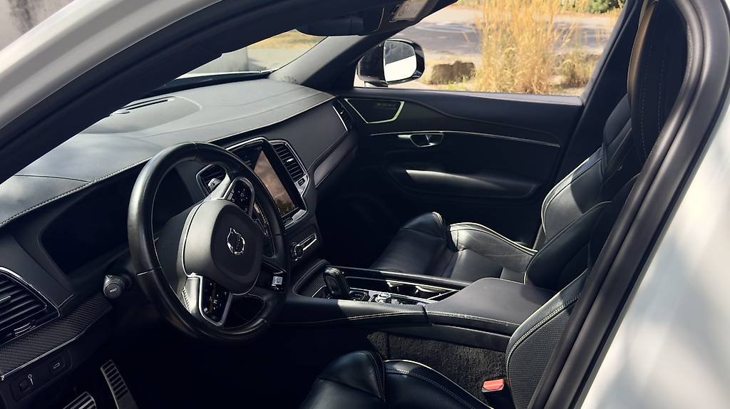 Volvo XC90 2.0 B5 MH R-Design 7P AWD photo 3