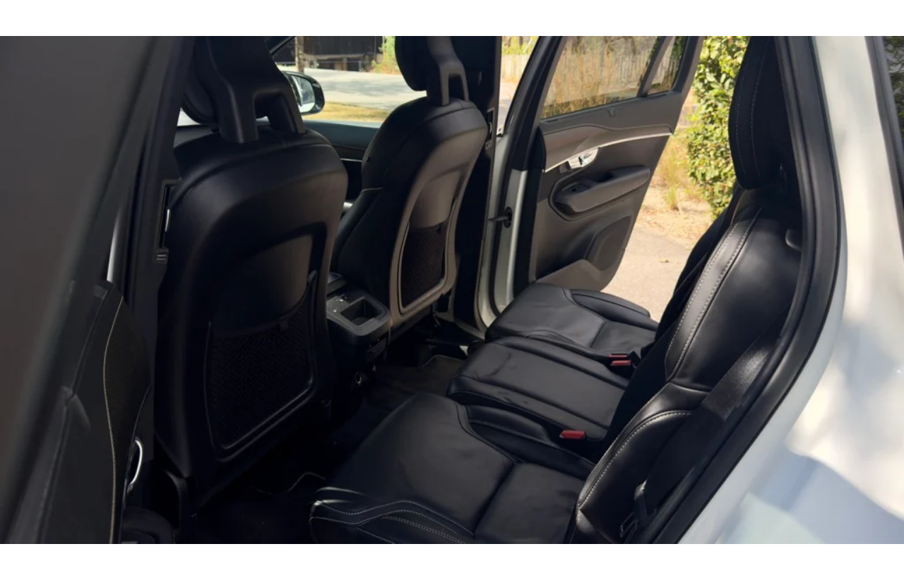 Volvo XC90 2.0 B5 MH R-Design 7P AWD photo 5