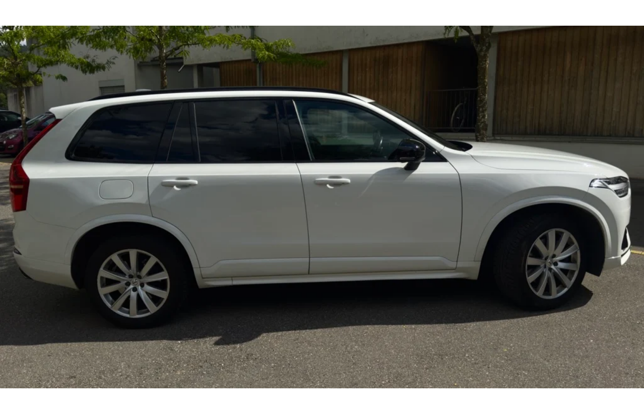 Volvo XC90 2.0 B5 MH R-Design 7P AWD photo 8