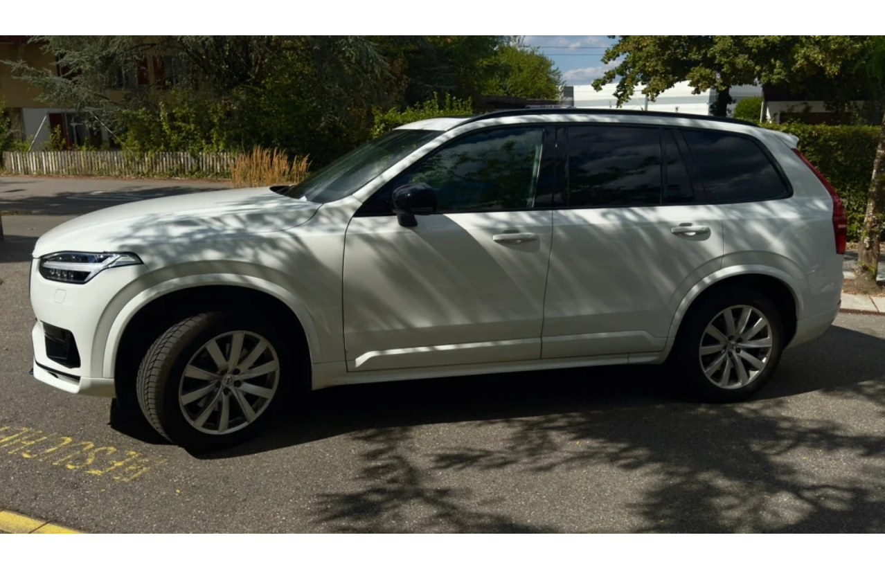 Volvo XC90 2.0 B5 MH R-Design 7P AWD photo 9