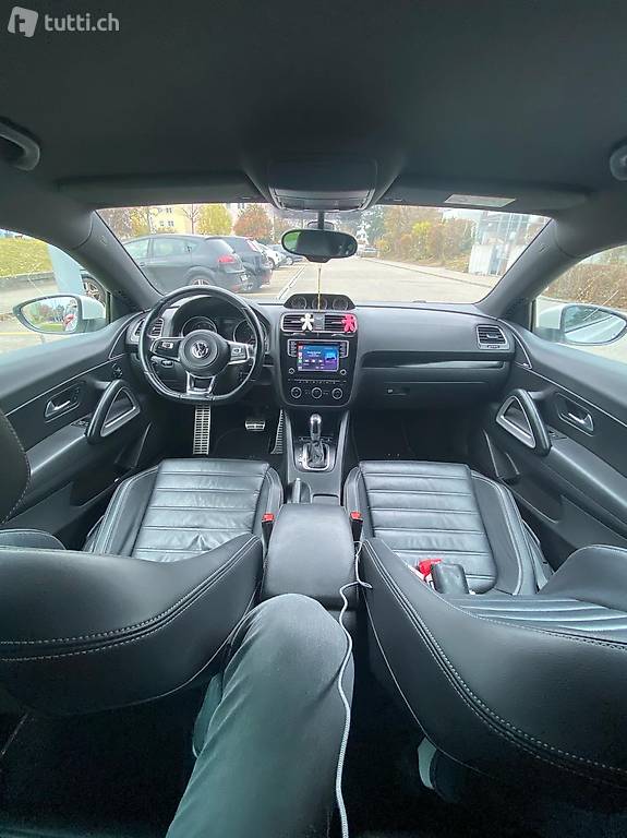 VW Scirocco 2.0 TSI R-Line Package photo 6